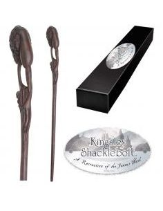 Replica the noble collection harry potter kingsley shaklebolt varita con caja y placa de identificacion