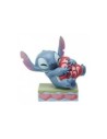 Figura enesco disney stitch abrazando un corazón